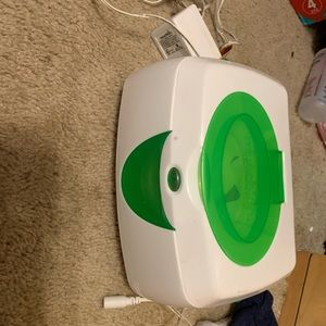 Munchkin diaper wipe warmer